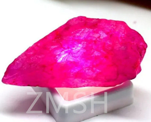 ホット・ピンク FLグレード ラボ 製造されたサファイア 原石 モース硬度9 ダイヤモンド