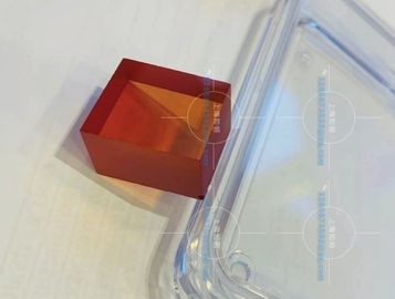 高性能レーザーのサファイア ガラスの添加された人工的なサファイア ガラスのブロック