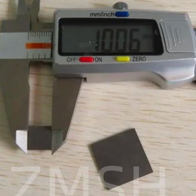 5×5mm 10×10mm SiC ウェーファー 4H-P 6H-P 3C-N タイプ 生産グレード 研究グレード ダミーグレード