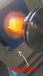 科学的な実験装置1800°Cの高温炉をアニールするウエファー