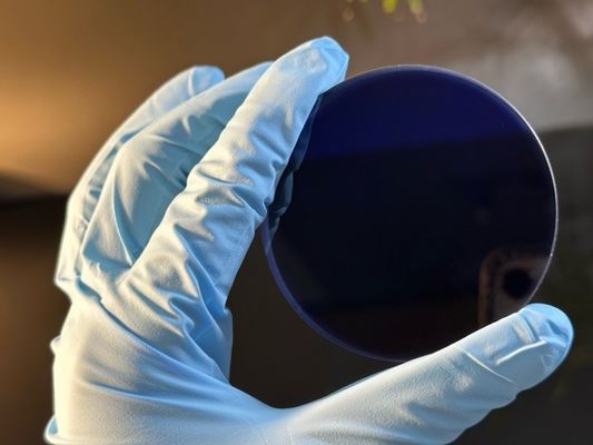 よい価格 宝石用原石の水晶宝石類の青いサファイア ガラスのWindowsレンズの時計ケース オンライン