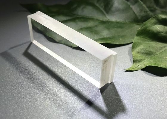よい価格 磨かれた表面のサファイアの部品のサファイアのステップ光学レンズの傷の抵抗 オンライン