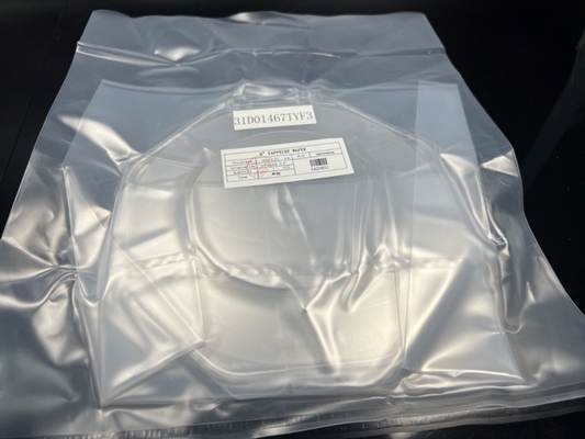 C平面Al2O3 99.999%のサファイアの単結晶のウエファーのキャリアの基質8inch Dia200mm