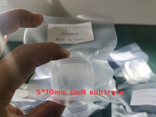 よい価格 カスタマイズされたサイズ5x10mm Mの軸線自由な立つHVPEガリウム窒化物のウエファー オンライン